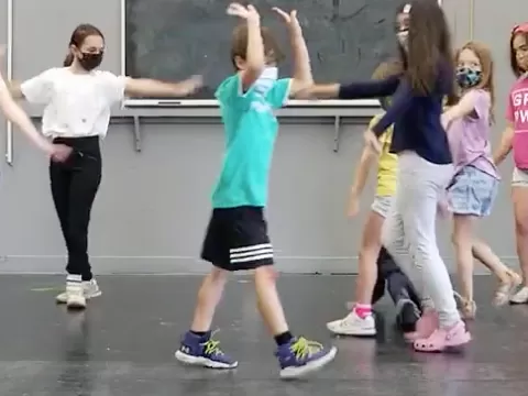 Youth Movement 1, Week 2 with Jenna Spinei (ages 6-9)